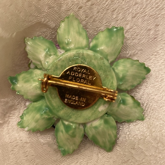 Vintage Signed Royal Adderley Porcelain China Flower Pin - Picture 2 of 4
